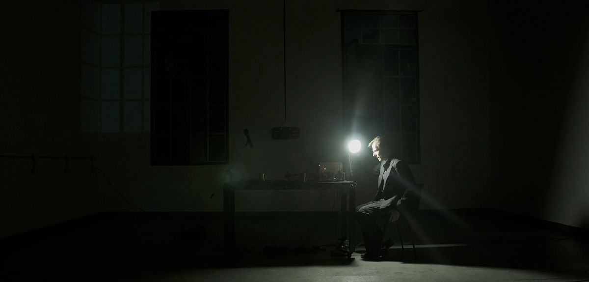 Crítica de "Seré": Lautaro Delgado Tymruk y un acto de memoria y resistencia en el escenario