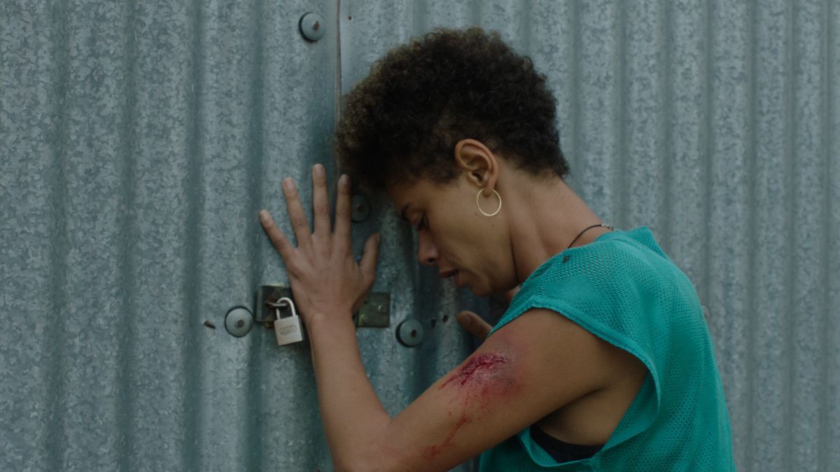 Crítica de "Continente": Davi Pretto y una reflexión sobre el poder en la oscuridad rural