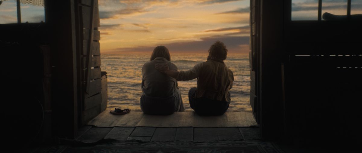 Crítica de “La joven y el mar”: Daisy Ridley contra las olas y el machismo