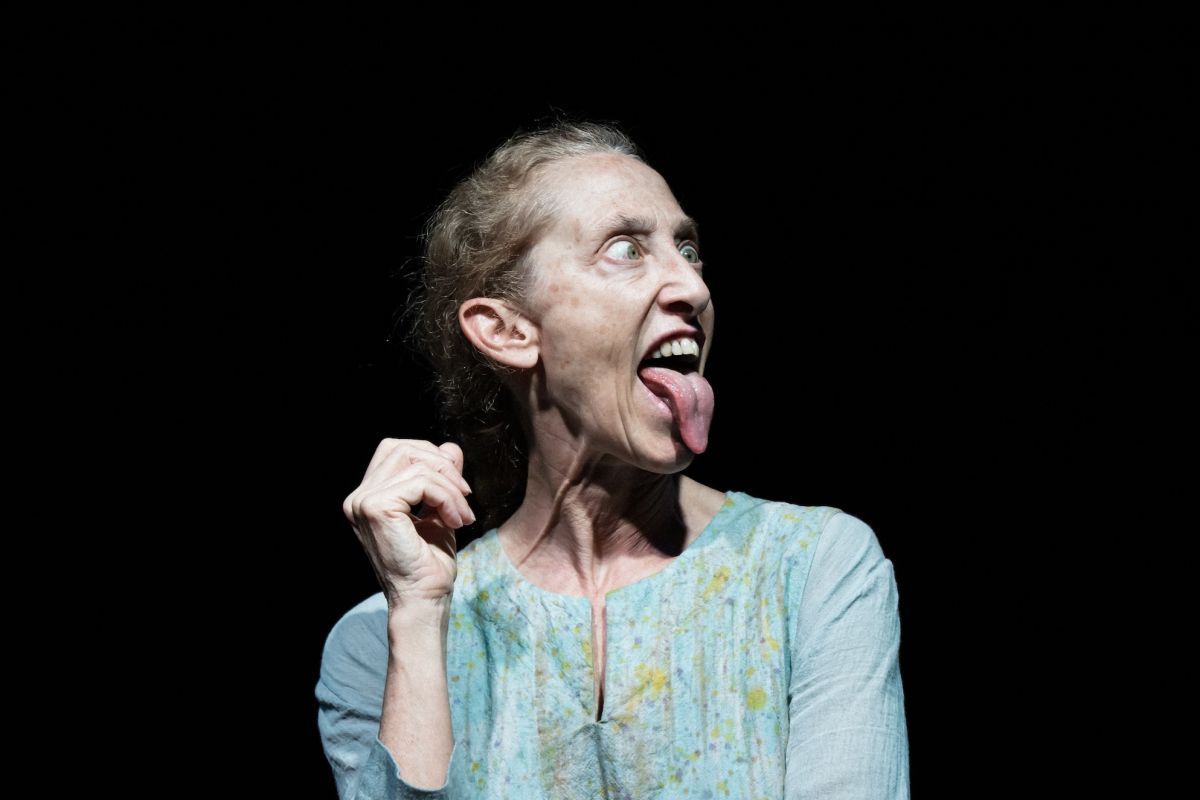 Crítica de "UNA": Pirandello y una solitaria reflexión sobre la identidad con Miriam Odorico