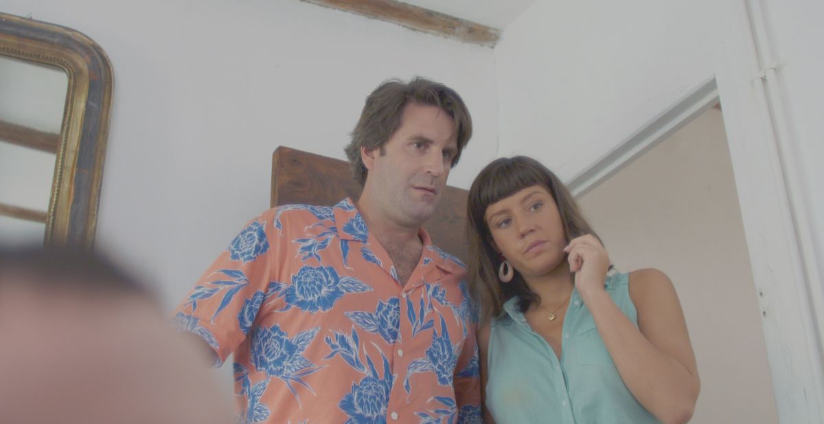 Crítica de “Fumar provoca tos”: Un viaje por el desconcertante imaginario de Quentin Dupieux 