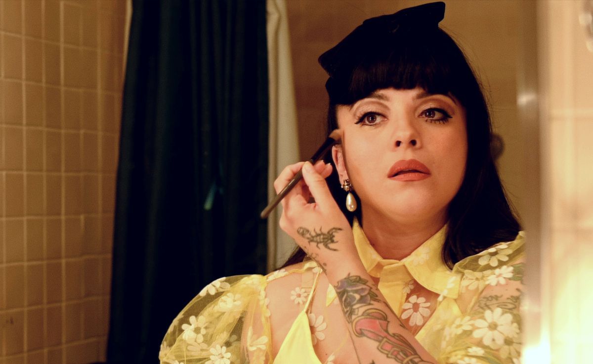 Crítica de "Mon Laferte, te amo": Un retrato íntimo y poderoso de una artista revolucionaria