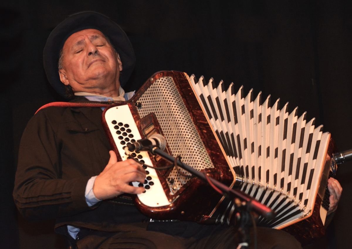 Crítica de "Monchito viejo nomá!": Un pregón del chamamé como festejo humano y vital