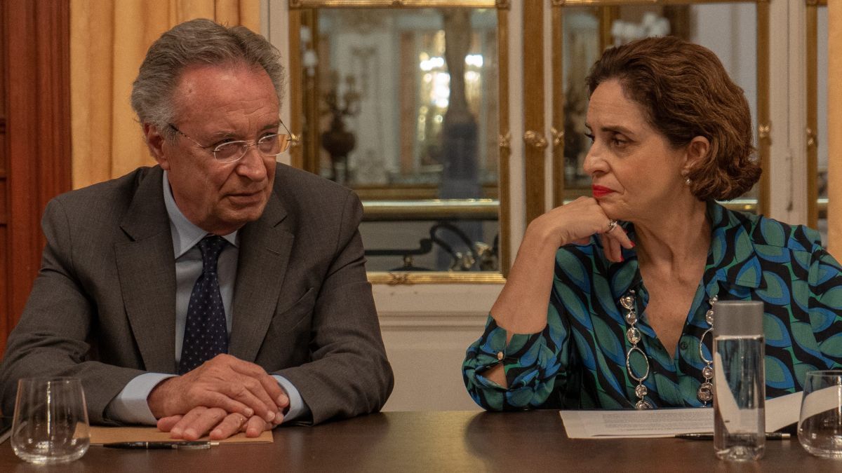 Crítica de “Galgos, cuando no todo es suficiente”: Oscar Martínez entre la familia y la empresa