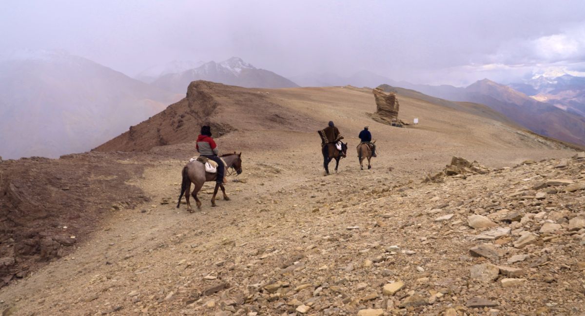 Crítica de "Paisaje Épico": La montaña como lienzo de historia y arte