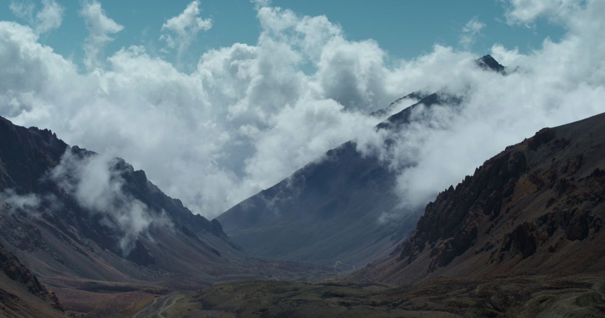 Crítica de "Paisaje Épico": La montaña como lienzo de historia y arte