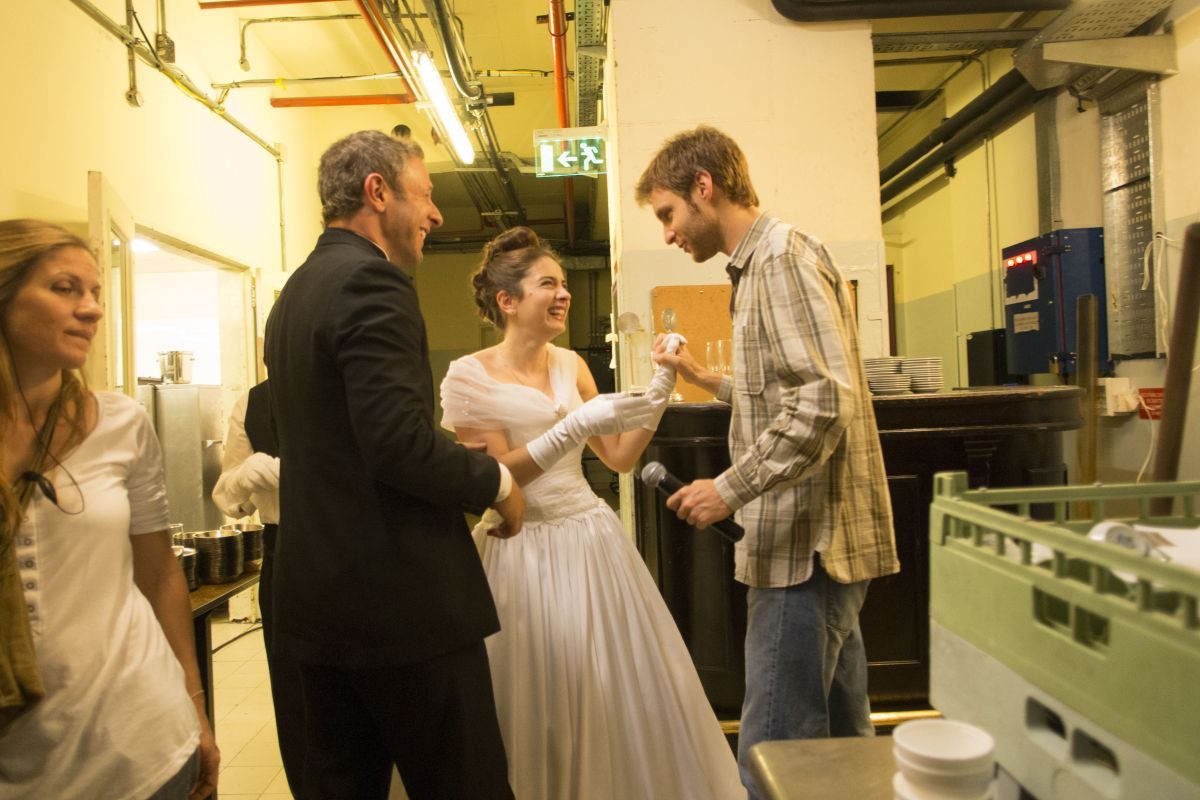 Un ramo que te refleje: eso es lo que Melao crea en cada boda., Alejándose  de las técnicas, se deja guiar por la emoción del momento, por el  movimiento natural de las flores y por la personalidad ..., image size:1200x800