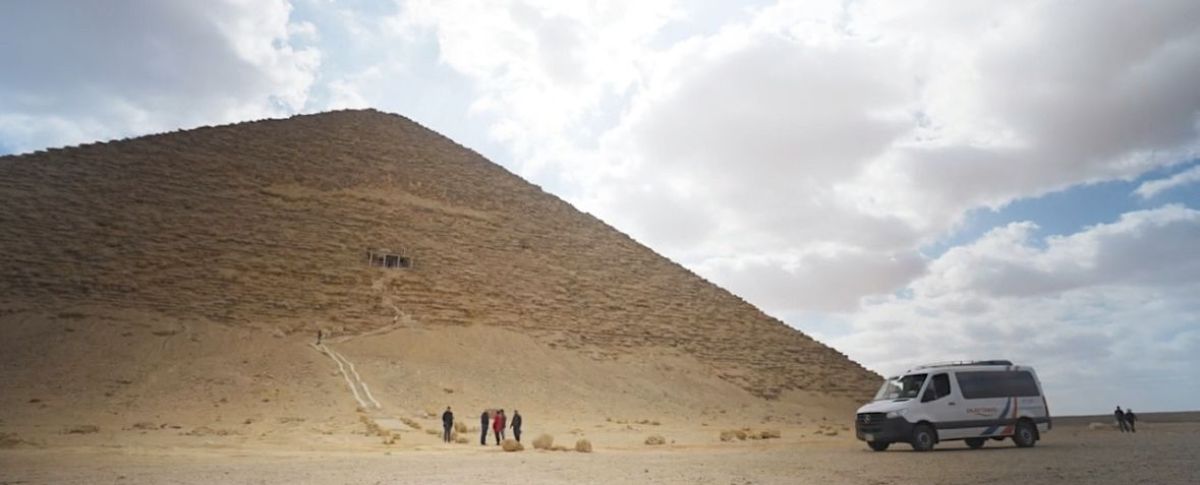 Crítica de "Privier": La serie que explora la inmortalidad del alma y la memoria a través del tiempo