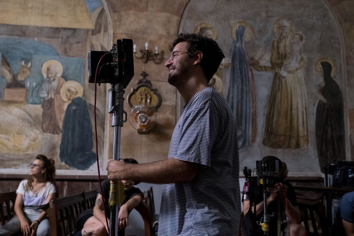 Tomás Gómez Bustillo y Mónica Villa narran las “Crónicas de una santa errante”