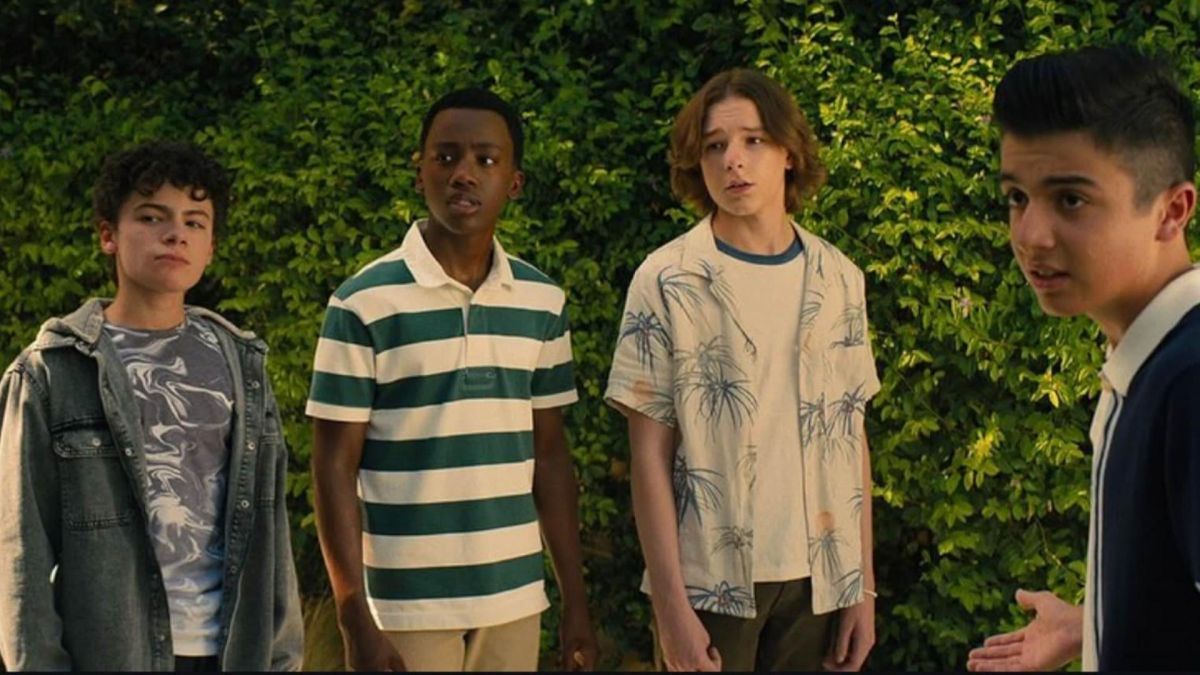 Crítica de "Inexpertos": Una fiesta adolescente que falla en todos los frentes