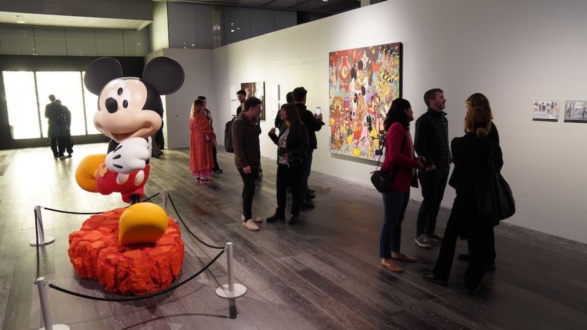 Buenos Aires recibe la primera exhibición de arte contemporáneo de Mickey Mouse en América Latina