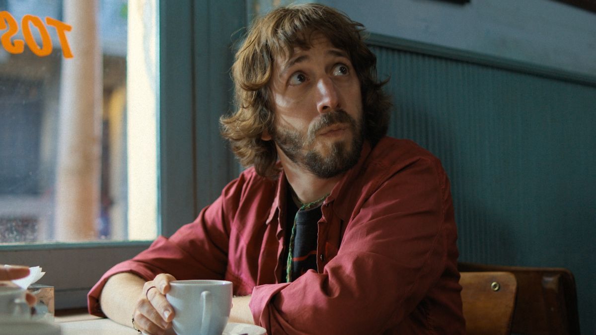 Crítica de "Porno y helado - Temp. 2": Martín Piroyansky regresa con más humor absurdo y música de rock