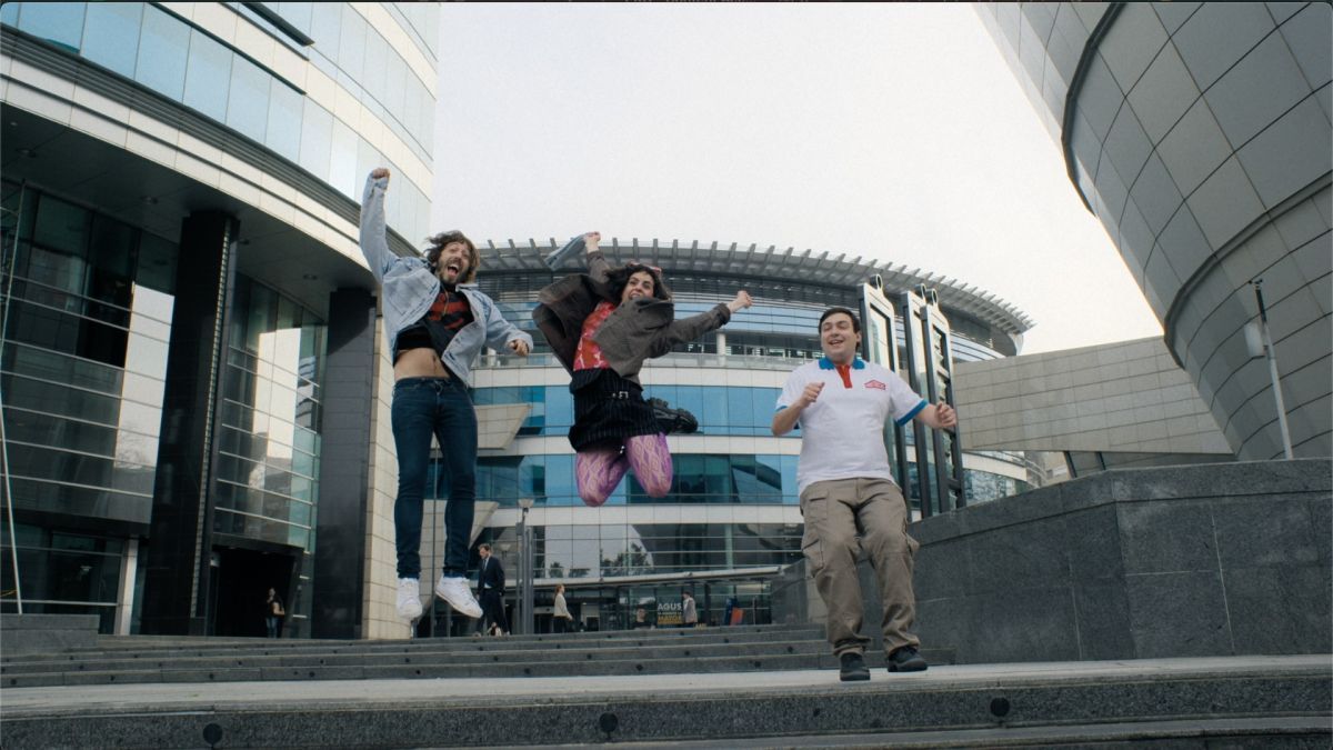 Crítica de "Porno y helado - Temp. 2": Martín Piroyansky regresa con más humor absurdo y música de rock