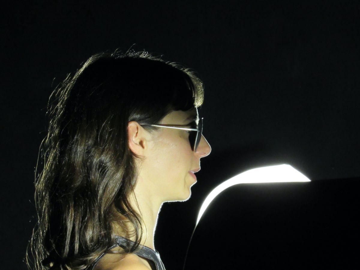 Crítica de “Historia universal”: Ernesto Baca y la manipulación mediática en clave experimental