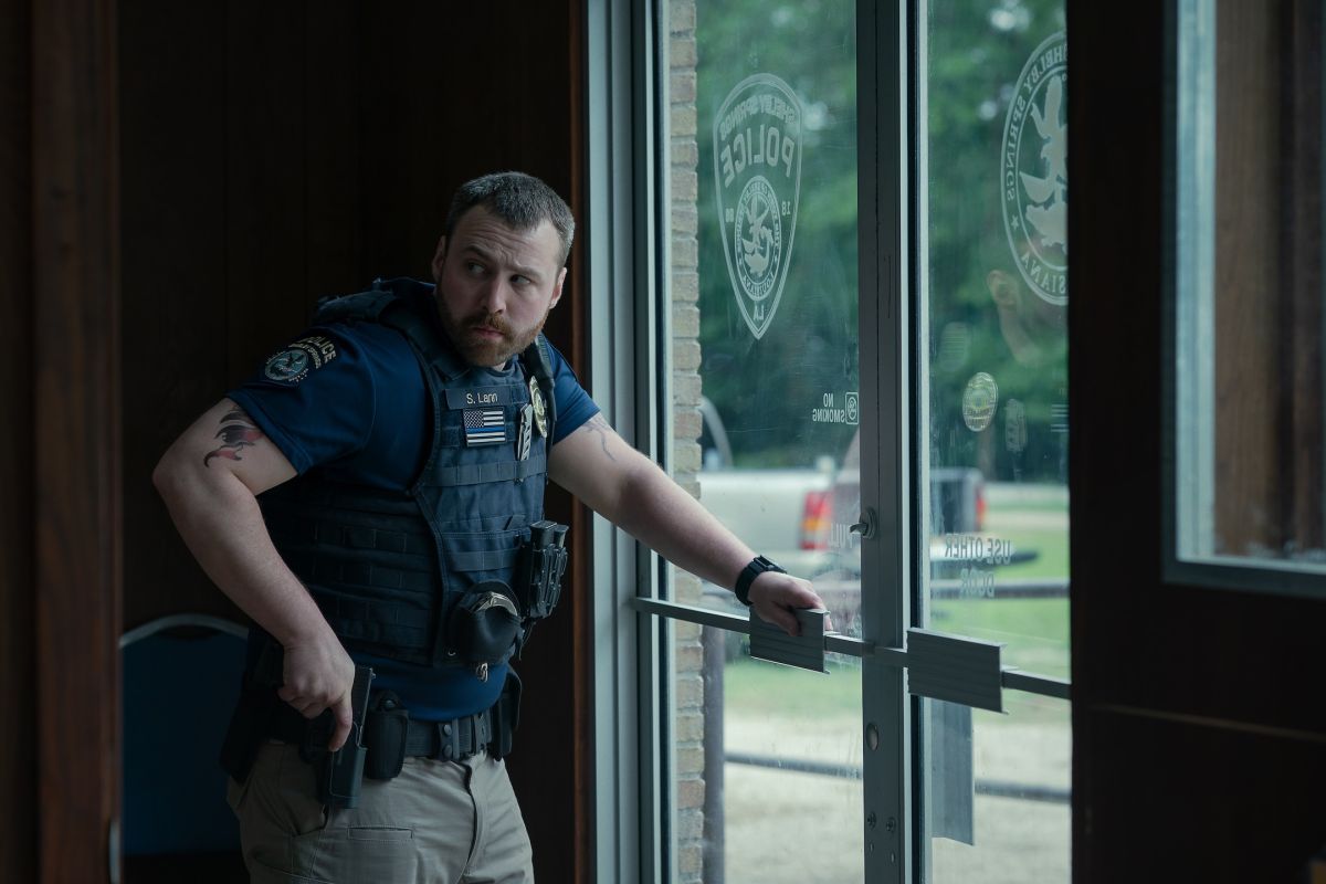 Crítica de "Rebel Ridge": Aaron Pierre y Don Johnson en un tenso thriller sobre corrupción