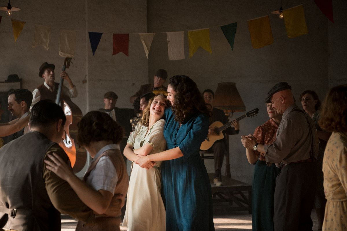 Crítica de “El bello verano”: Descubrimiento y deseo bajo el bohemio sol de Turín