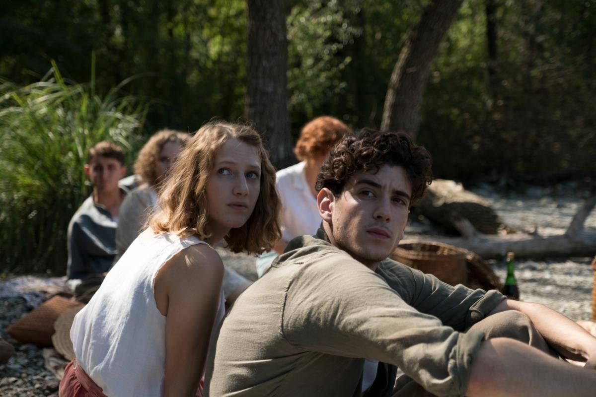 Crítica de “El bello verano”: Descubrimiento y deseo bajo el bohemio sol de Turín