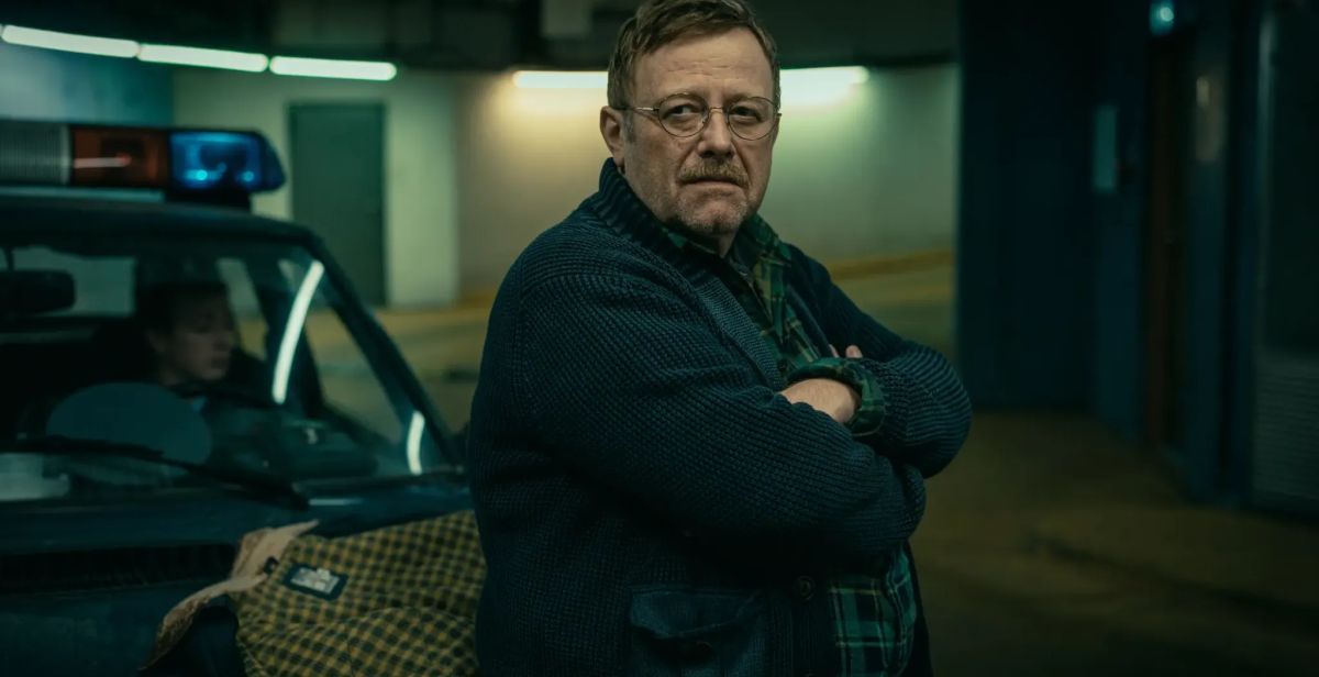 Crítica de "El Atraco": Corrupción, justicia y los fantasmas de una nación bajo la sombra del comunismo