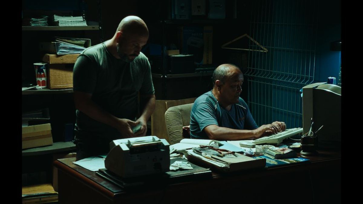 Crítica de "Tiempo de pagar": Felipe Wein  y la vida de un cambista en el microcentro porteño