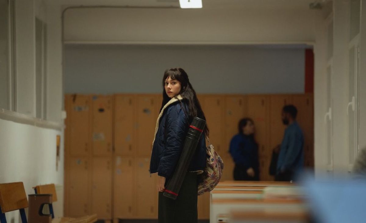 Crítica de "El llanto": Ester Expósito entre el misterio familiar y el terror sobrenatural