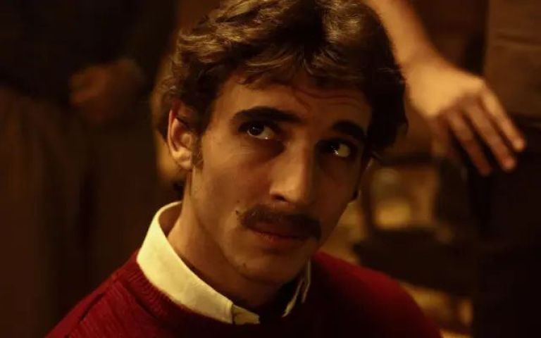 Crítica de “Asalto al Banco Central": El thriller político que revive el mayor atraco en la historia de la España democrática