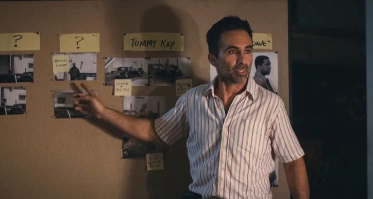 Crítica de “El bandido perfecto”: Josh Duhamel y Mel Gibson entre atracos y disfraces en Canadá