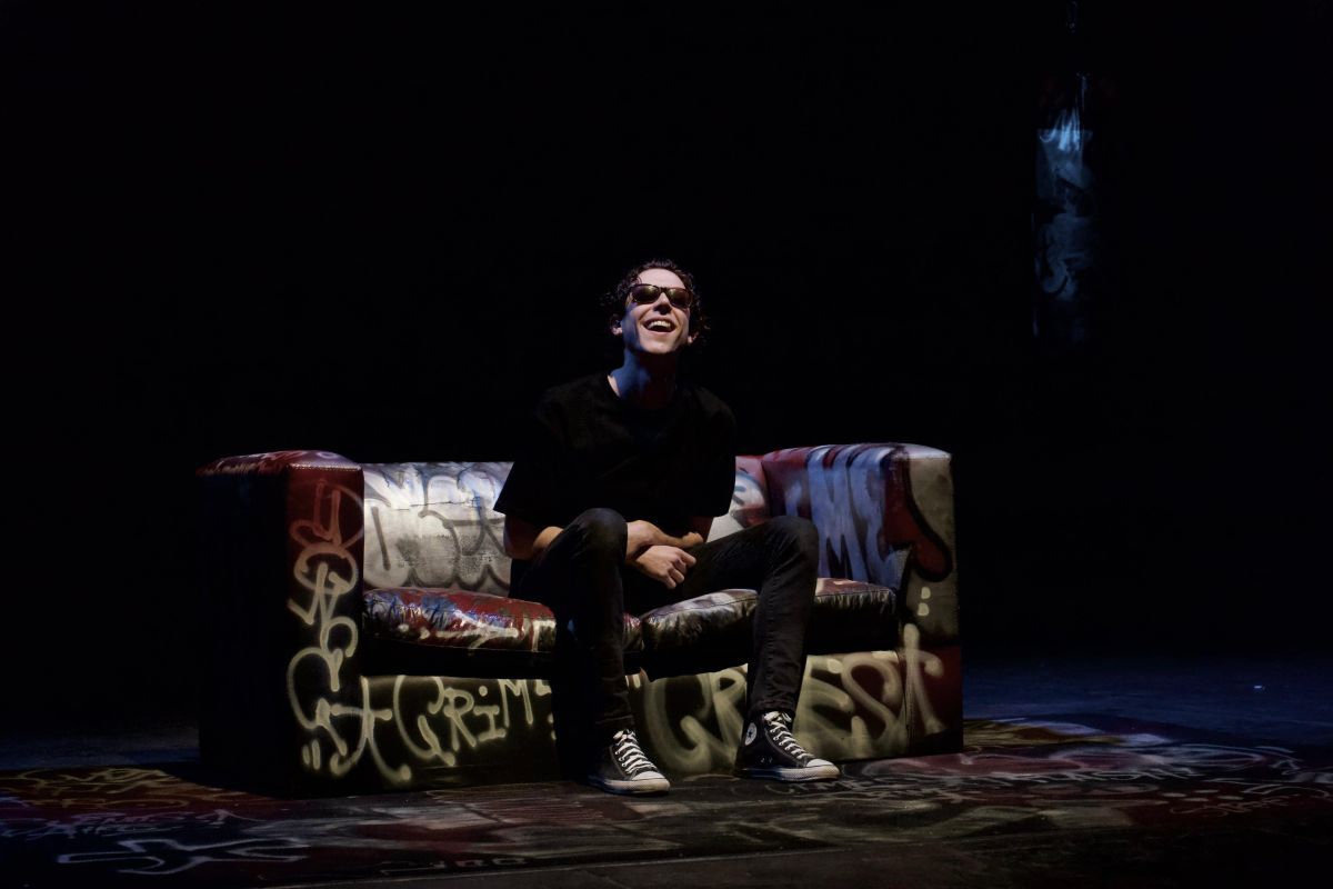 Crítica de "Souvenir de Mar": Alan Madanes y la profunda exploración del amor, el deseo y la nostalgia