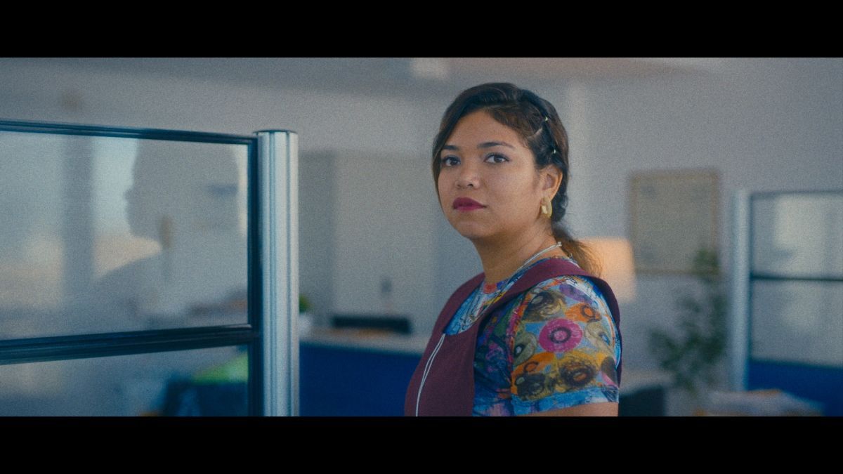 Crítica de “Reflejado”: Juan Baldana y una mirada cruda a la soledad y el vacío existencial