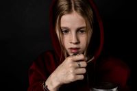 Crítica de "Sting: Araña asesina": Un festín para los amantes del terror retro