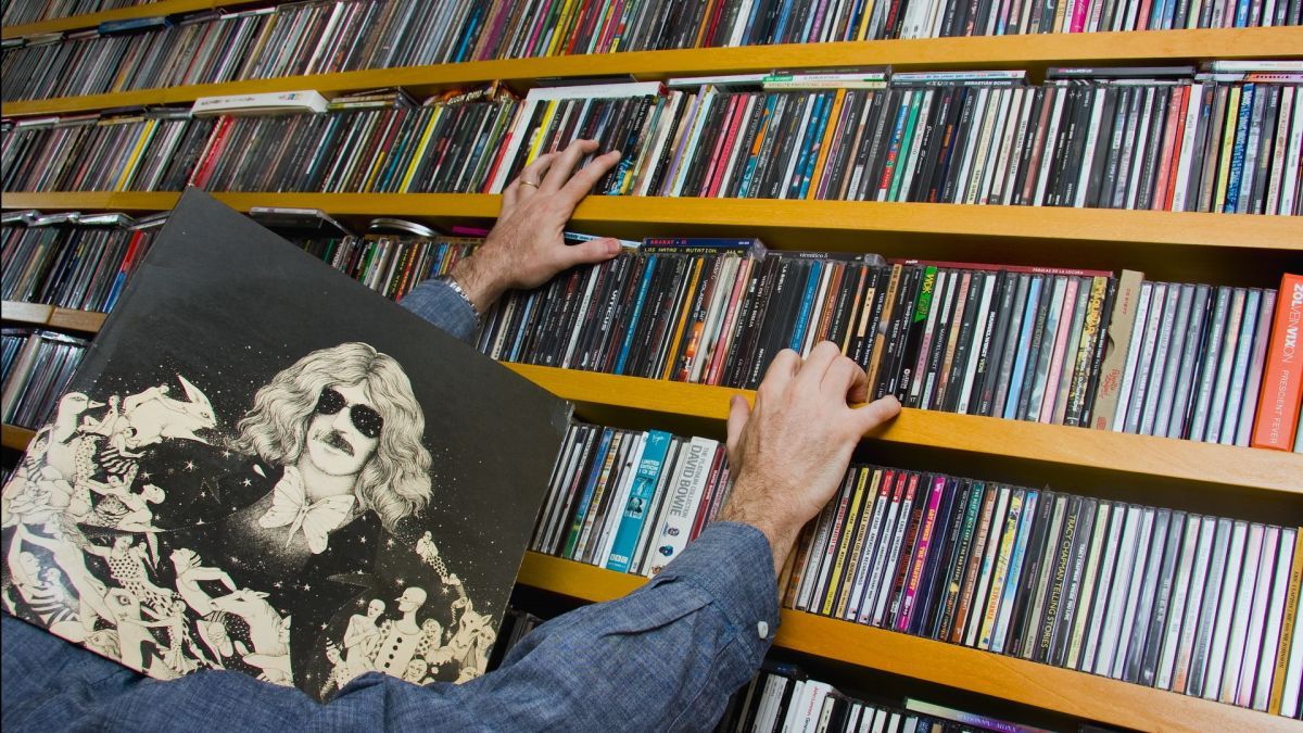 Crítica de “El agujerito”: Documental sobre la emblemática disquería de rock del centro porteño