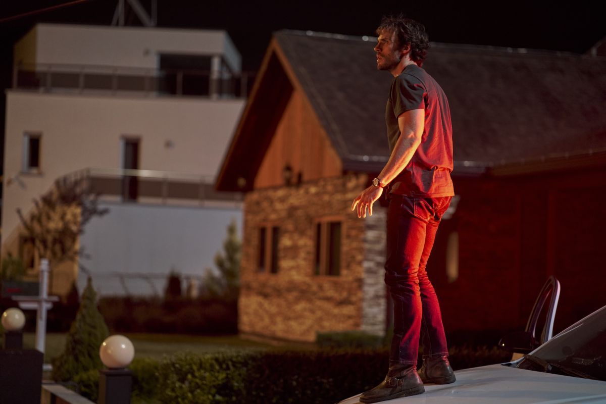 Crítica de “Bagman: El espíritu del mal”: Sam Claflin y otra película de terror genérica, pero efectiva