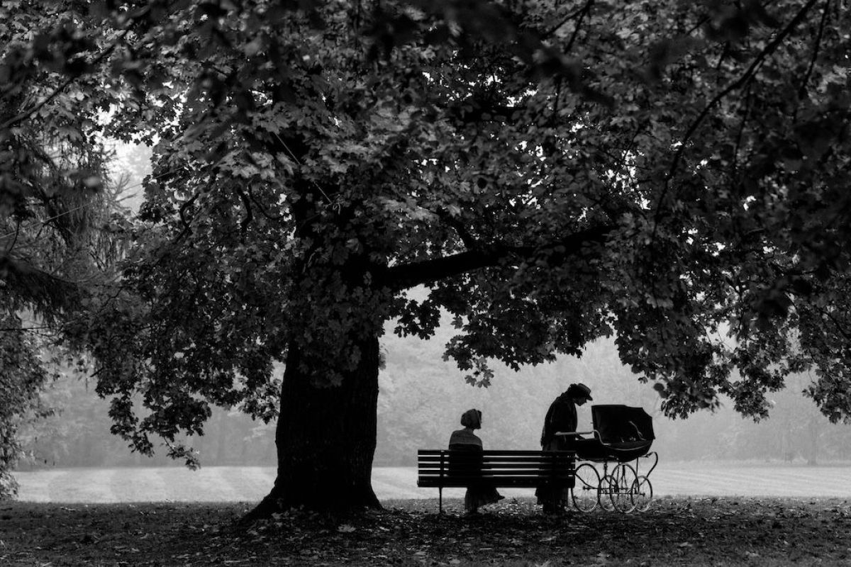 Crítica de "La chica de la aguja": Magnus von Horn y el trillado dilema entre la vida y la muerte