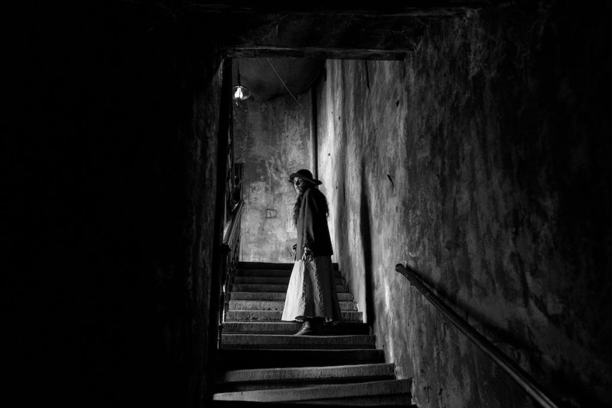 Crítica de "La chica de la aguja": Magnus von Horn y el trillado dilema entre la vida y la muerte