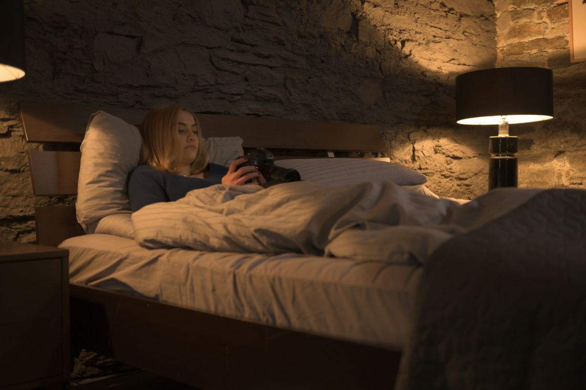 Crítica de “Medium / Oddity”: Terror irlandés de Damian McCarthy a la altura del género