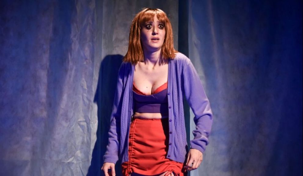 Camila Peralta detrás de “Suavecita”, la misteriosa y poderosa mujer que hace milagros en escena