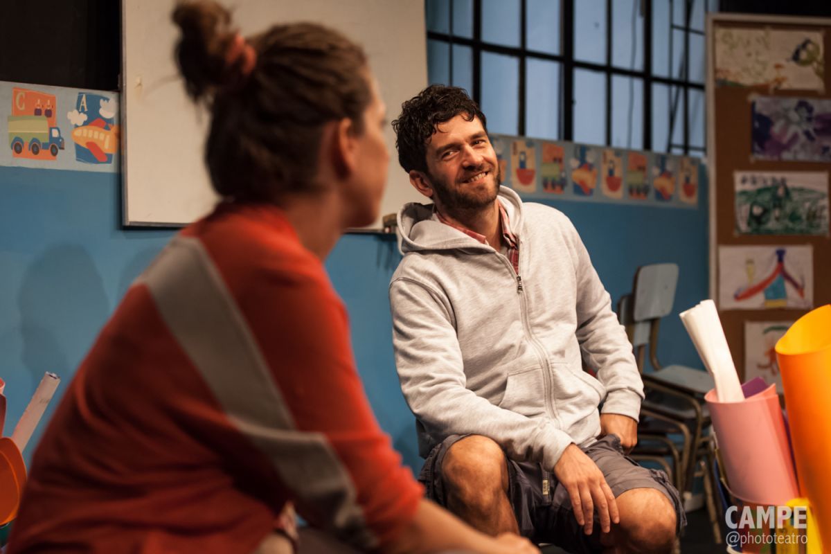 Crítica de "La Sala Roja": Vínculos, instituciones y conflictos parentales