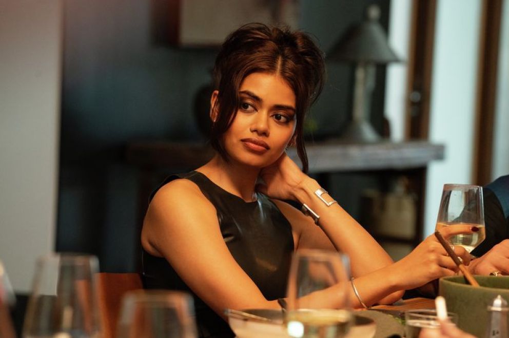 Crítica de “Compañera Perfecta”: Sophie Thatcher entre las relaciones tóxicas y los peligros de la IA