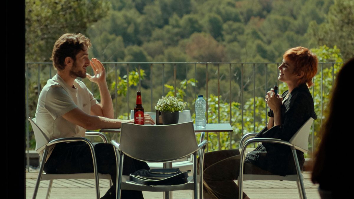 Crítica de "A muerte": Dani de la Orden entre el humor negro y el peso de la enfermedad