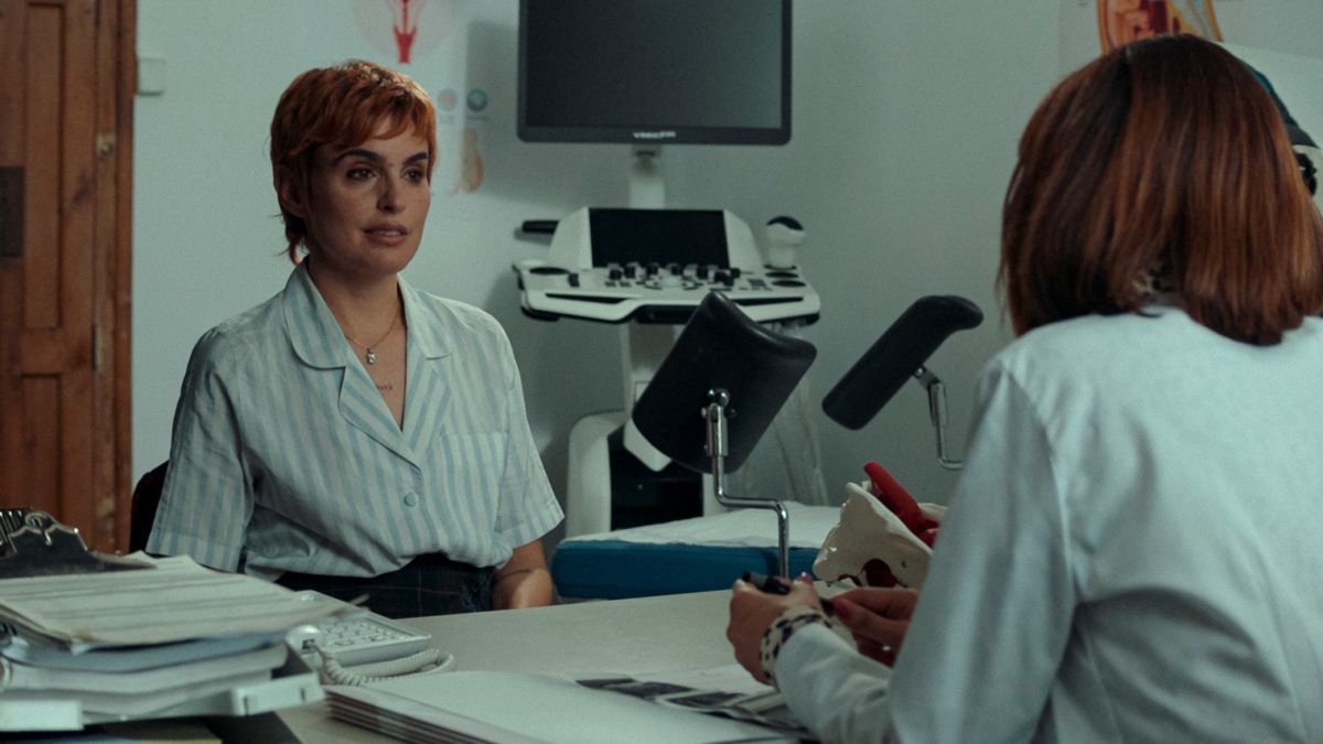 Crítica de "A muerte": Dani de la Orden entre el humor negro y el peso de la enfermedad