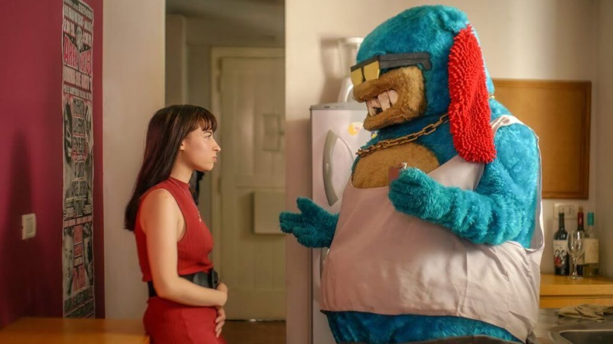 Crítica de "Marisa y Gomoso": Un Ted versión conurbano criado a Pitusas y Manaos