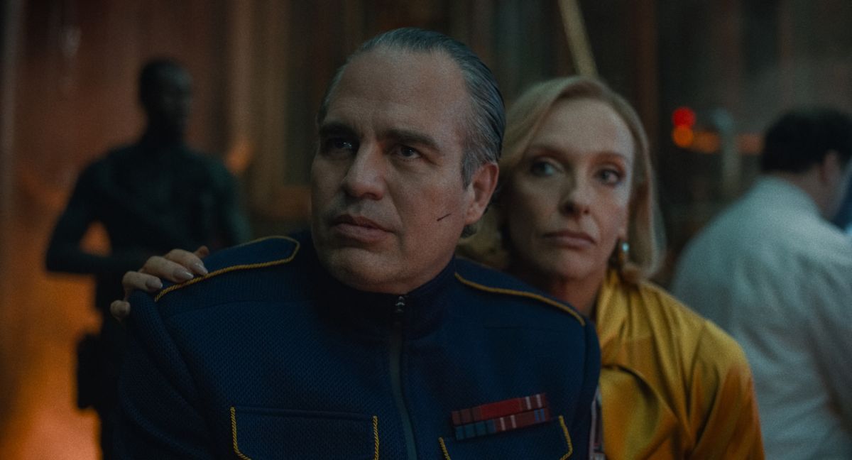 Crítica de “Mickey 17”: Bong Joon-ho y una sátira espacial de la mano de Robert Pattinson