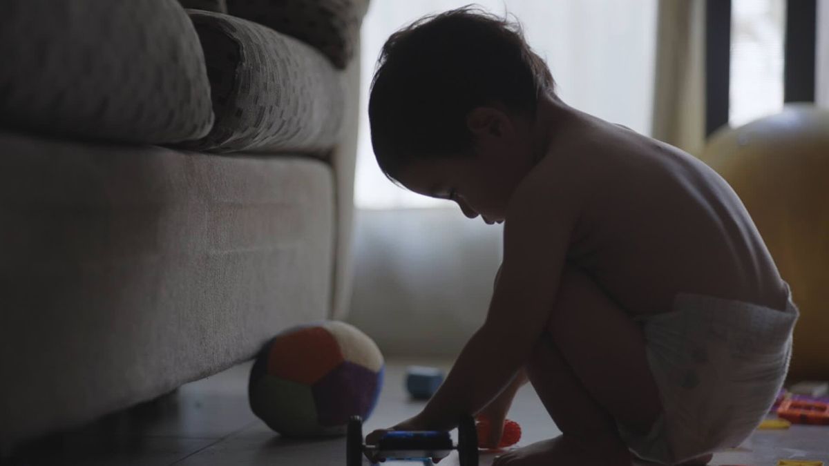 Crítica de "En lista de espera": Maternidad, precariedad y un Estado ausente