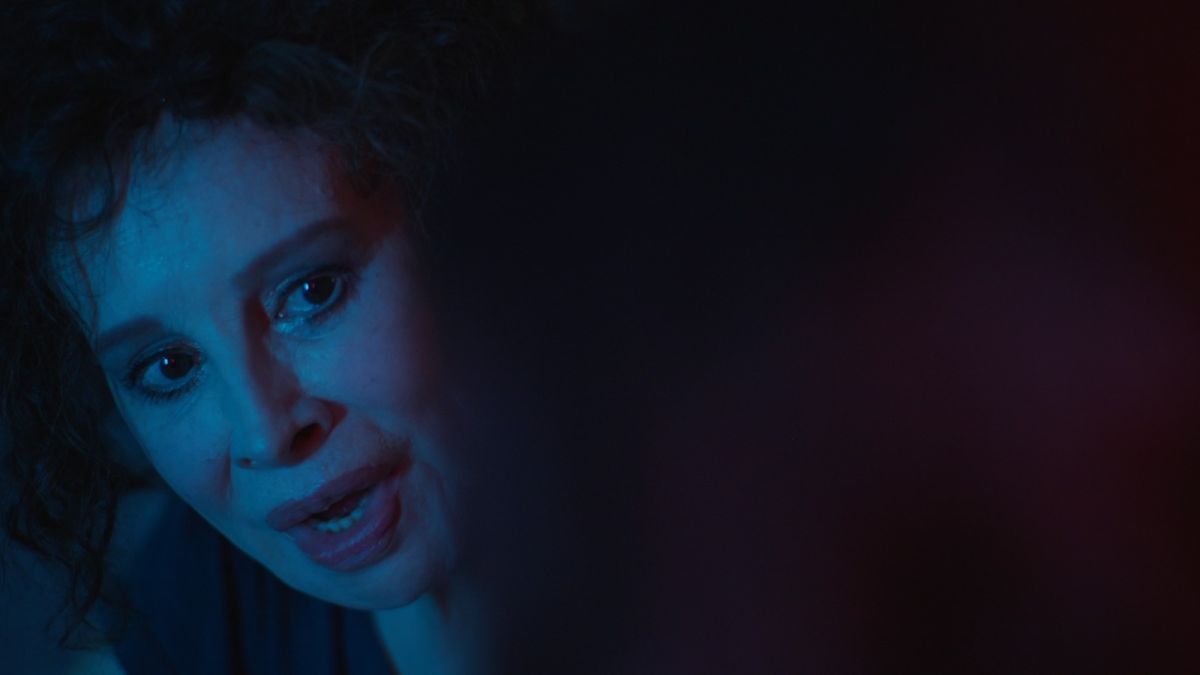 Leo Damario rueda "Solo Fanáticos", una historia de amor, poder y controversia