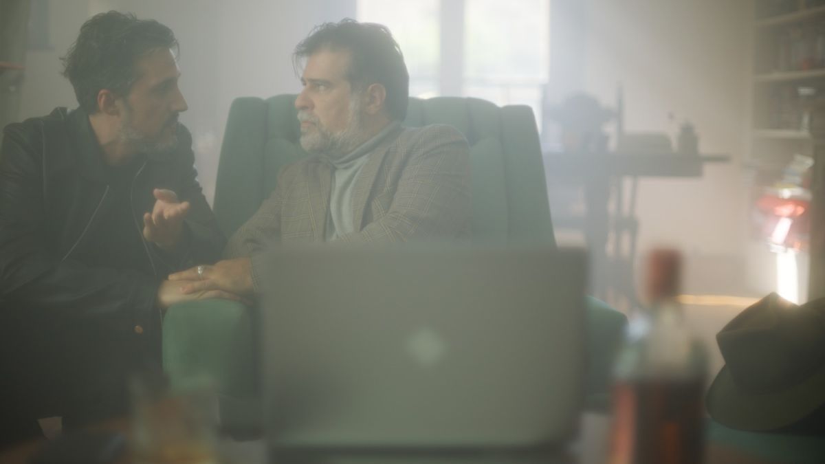 Leo Damario rueda "Solo Fanáticos", una historia de amor, poder y controversia