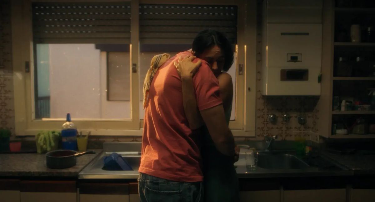 Crítica de "Nuestra parte del mundo": Cuando el amor se descompone en silencio