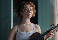 Carmela Rivero enfrenta los peligros alrededor de la adolescencia en “Atrapados” 