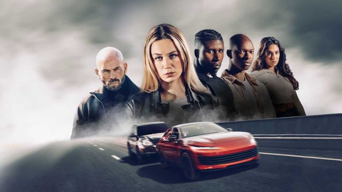 Crítica de “Criminales de lujo”:  Robos, traición y autos de lujo en un hotel cinco estrellas