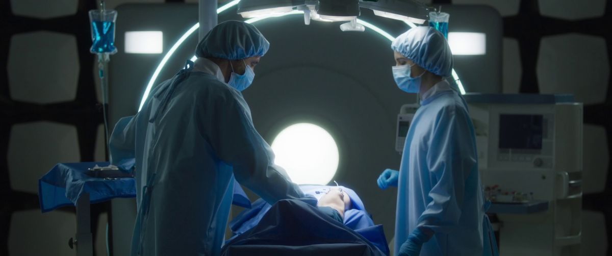 Crítica de “Biónica”: Julia Martínez Rubio entre el encierro y la IA según Sebastián Perillo