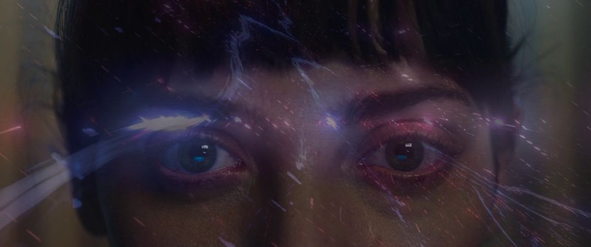 Crítica de “Biónica”: Julia Martínez Rubio entre el encierro y la IA según Sebastián Perillo