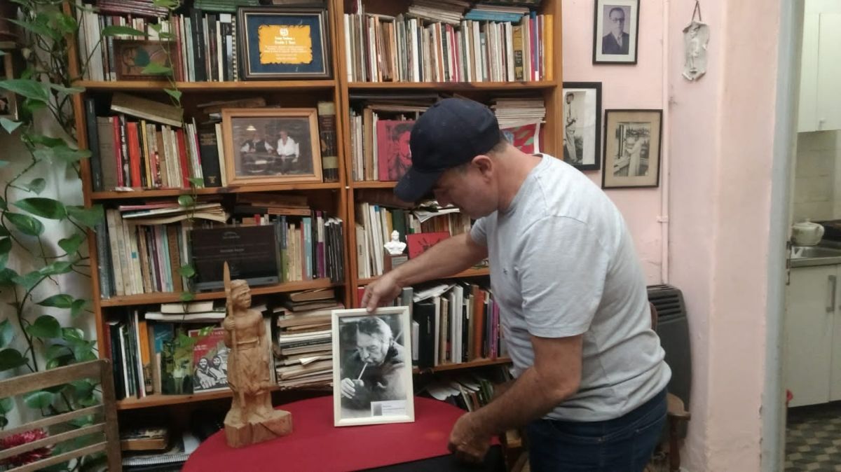 Crítica de "Yo filmé a Osvaldo Bayer": Un documental íntimo y reflexivo de Fabio Zurita